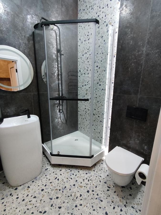 Brativ Rohatynciv 32 Lviv Buitenkant foto